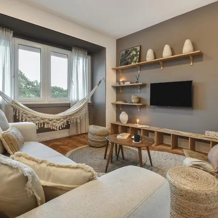 Nusa - 2 Bedrooms And Balcony In Santo Antonio Apartamento